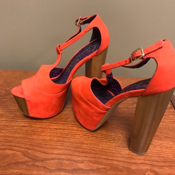 Jessica Simpson (Orange) Platforms - Picture 2 of 2